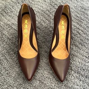L.A.M.B. By Gwen Stefani Brown Two Tone Pointy Toe Heels size 7.5